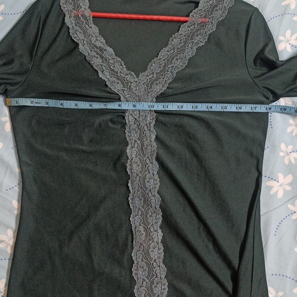 Dark Green top - Picture 5 of 6